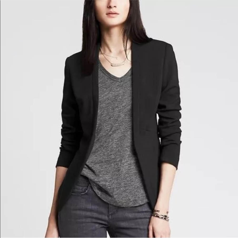 Banana Republic Navy Blue Soft Cutaway Blazer